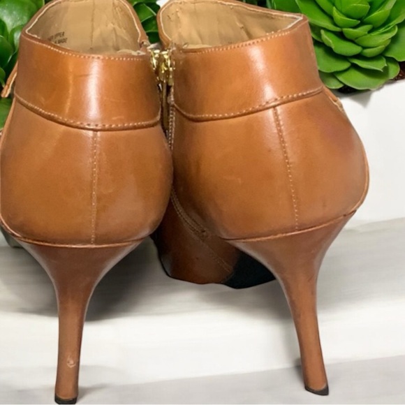 Enzo Angiolini Cognac “Corynn” Ankle Booties - Picture 13 of 16